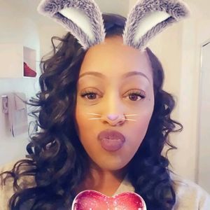 Meet your Posher, Crystal